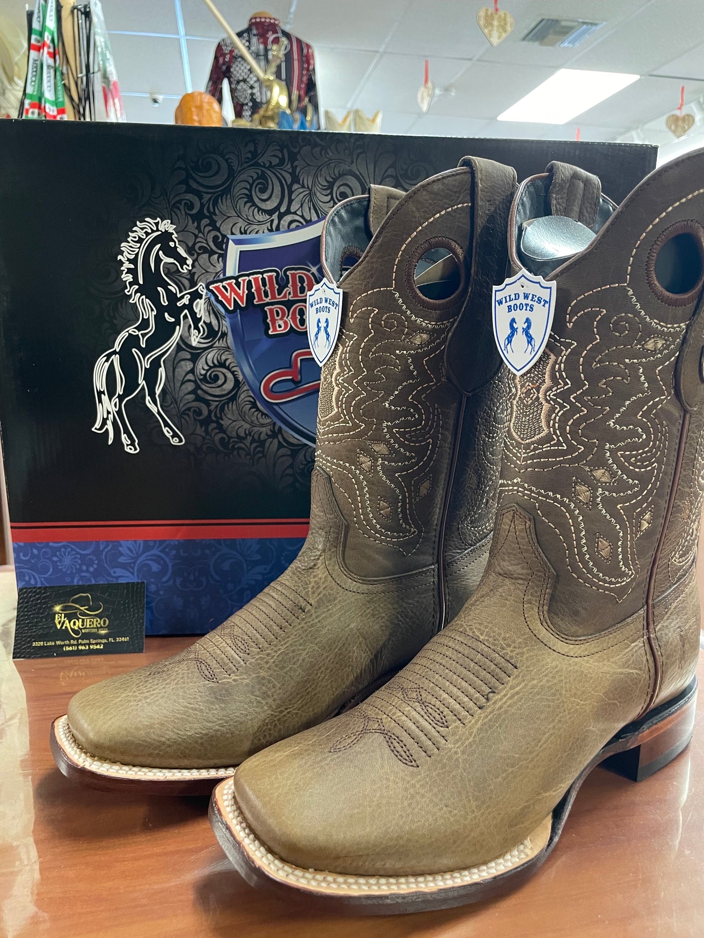 824 Wide Square Toe Rage Boot