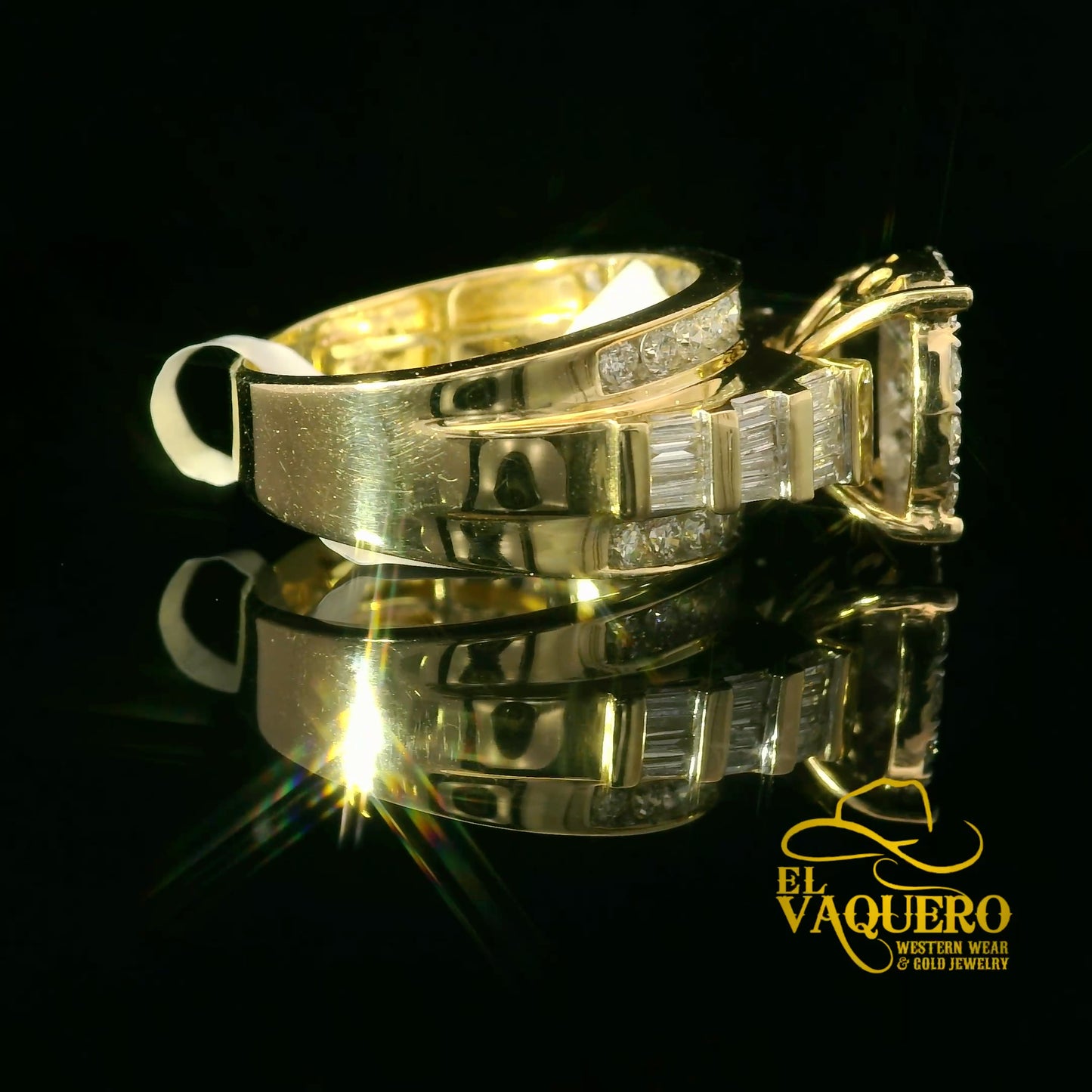 14K Gold Round Natural Diamond Cluster Ring with Baguette Accents