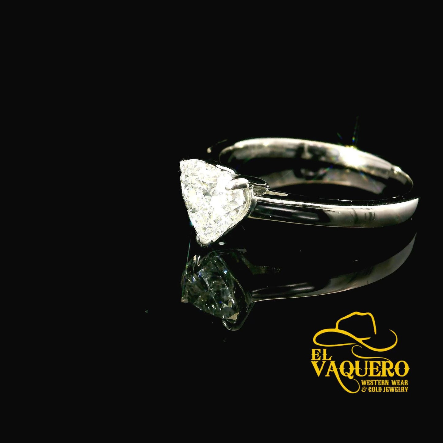 14K Gold Heart-Cut Solitaire CVD Diamond Engagement Ring